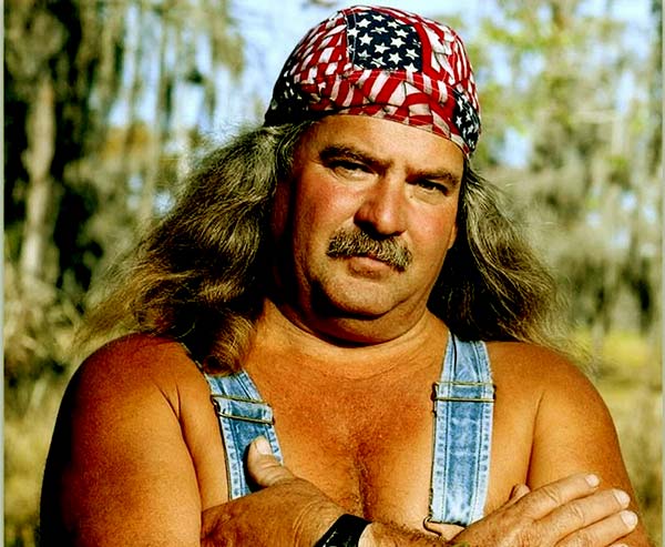 Image of Caption: Swamp People cast Bruce Mitchell salaries
